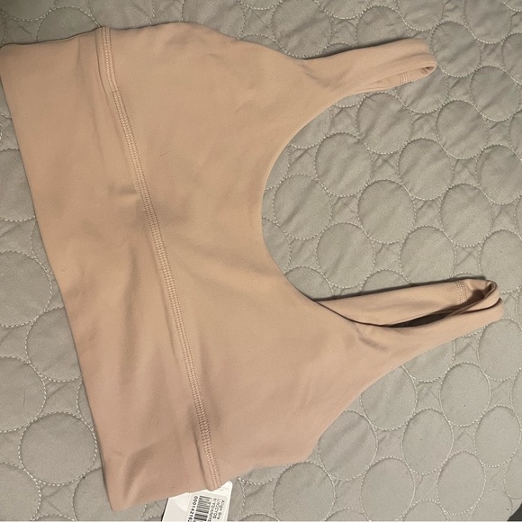 Lululemon align bra NWT - Picture 3 of 3